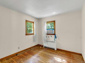 8 N Westbury Road, Hampton Bays NY 11946