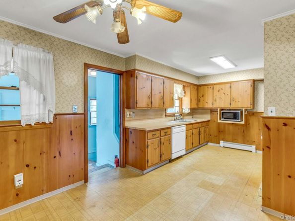 8 N Westbury Road, Hampton Bays NY 11946