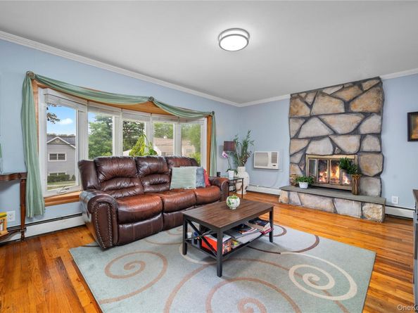 142 Pembrook Drive, Yonkers NY 10710