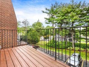 492 N Broadway Avenue 28, White Plains NY 10603