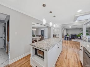 2 Rawlings Drive, Melville NY 11747
