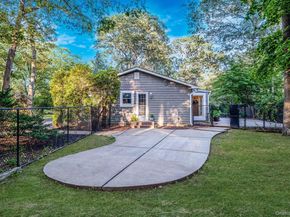 2 Rawlings Drive, Melville NY 11747