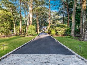 2 Rawlings Drive, Melville NY 11747