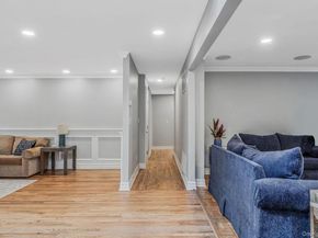 2 Rawlings Drive, Melville NY 11747