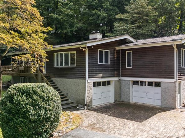 40 Lakeview Pass, Katonah NY 10536