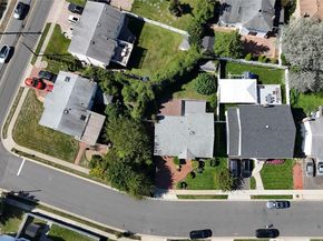 8 Gale Drive, North Woodmere NY 11581