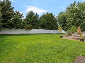 23 Island Trail, Mount Sinai NY 11766