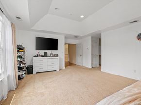 23 Island Trail, Mount Sinai NY 11766