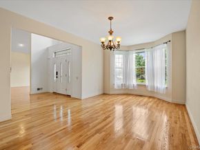 23 Island Trail, Mount Sinai NY 11766