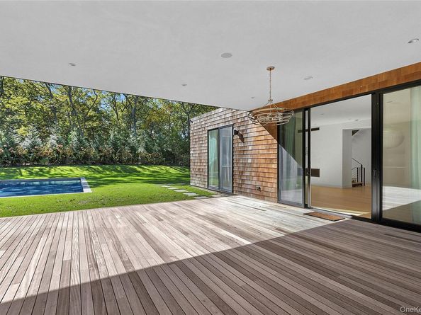 26 Alewive Brook Road, East Hampton NY 11937