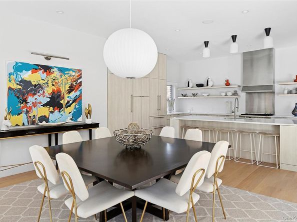 26 Alewive Brook Road, East Hampton NY 11937