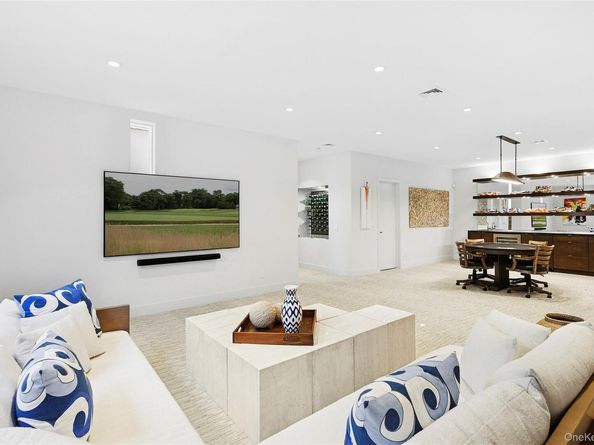 26 Alewive Brook Road, East Hampton NY 11937