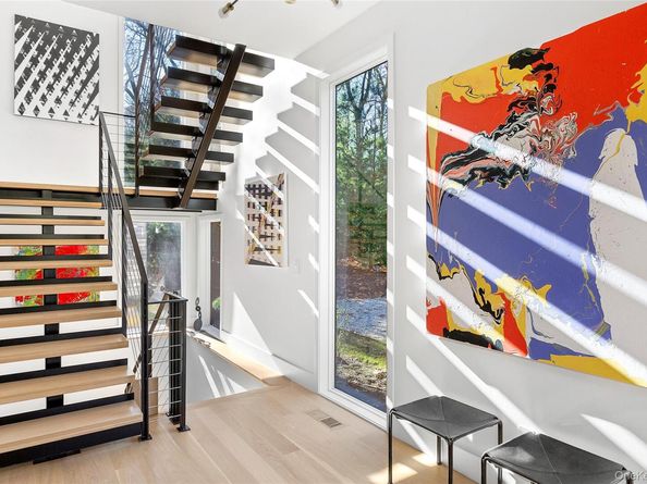 26 Alewive Brook Road, East Hampton NY 11937