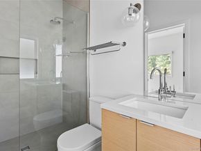 26 Alewive Brook Road, East Hampton NY 11937