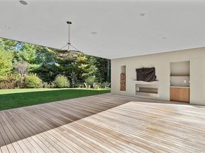 26 Alewive Brook Road, East Hampton NY 11937