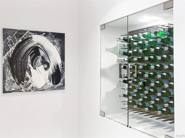 26 Alewive Brook Road, East Hampton NY 11937