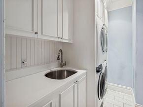 3 The Brae, Woodbury NY 11797