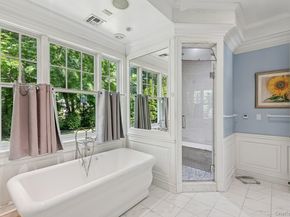 3 The Brae, Woodbury NY 11797