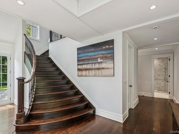 3 The Brae, Woodbury NY 11797