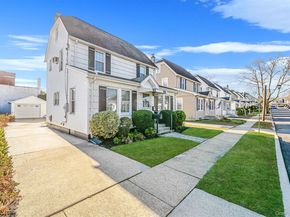 12 Hawthorne Street, Williston Park NY 11596