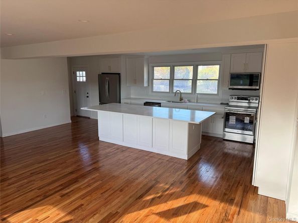 751 Centerwood Street, West Babylon NY 11704