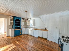 179 G Springville Road, Hampton Bays NY 11946