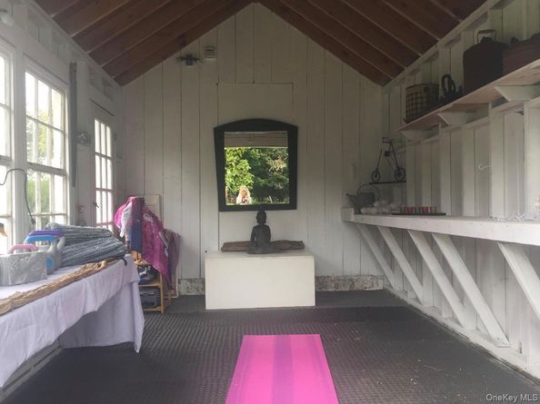 179 G Springville Road, Hampton Bays NY 11946