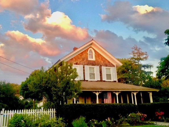 179 G Springville Road, Hampton Bays NY 11946