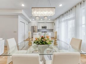 121 Marina Pointe Drive 121, East Rockaway NY 11518