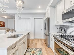 121 Marina Pointe Drive 121, East Rockaway NY 11518