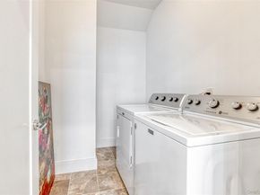121 Marina Pointe Drive 121, East Rockaway NY 11518