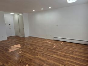 30 Daley Place 146, Lynbrook NY 11563