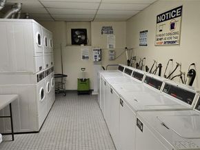 30 Daley Place 146, Lynbrook NY 11563