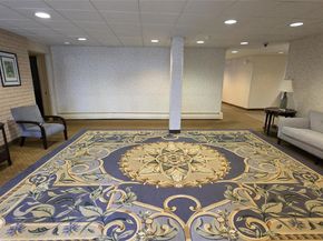 30 Daley Place 146, Lynbrook NY 11563