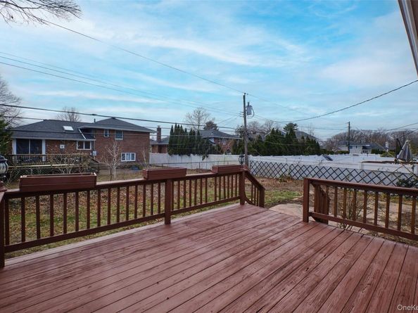 19 Birchwood Park Drive, Syosset NY 11791