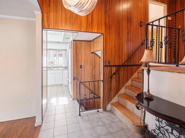 19 Birchwood Park Drive, Syosset NY 11791