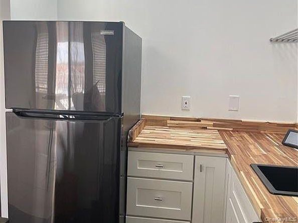 1418 Outlook Avenue 3, Bronx NY 10465