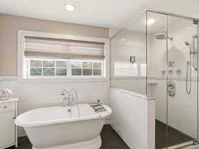 22 Knott Drive, Glen Cove NY 11542