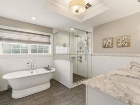 22 Knott Drive, Glen Cove NY 11542