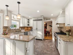 22 Knott Drive, Glen Cove NY 11542