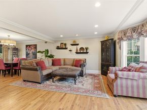 22 Knott Drive, Glen Cove NY 11542