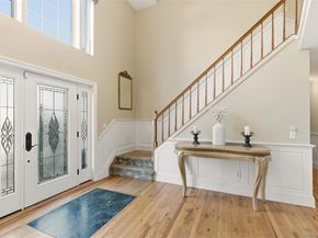 22 Knott Drive, Glen Cove NY 11542