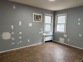 2331 Neptune Avenue, Seaford NY 11783