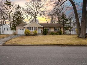 106 Powell Court, North Babylon NY 11703