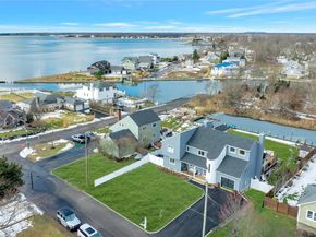 4 Bay Street, Center Moriches NY 11934