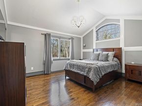 25 Cliff Road W, Wading River NY 11792