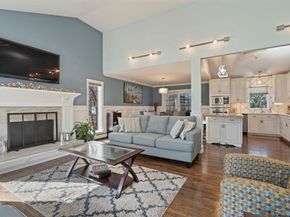 25 Cliff Road W, Wading River NY 11792