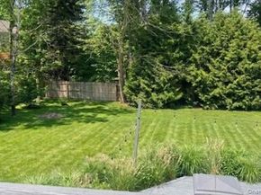 25 Cliff Road W, Wading River NY 11792