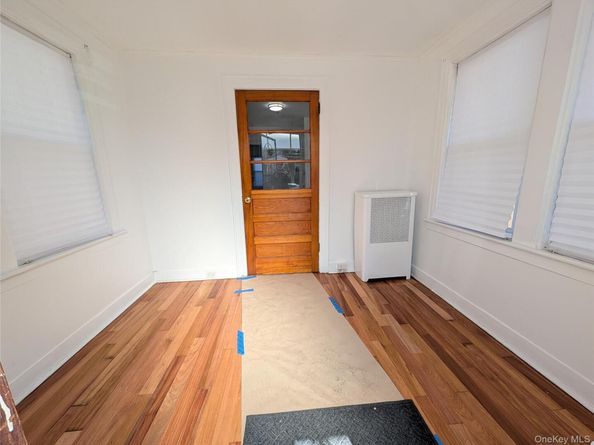 92-55 215th Place, Queens Village NY 11428