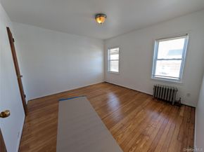 92-55 215th Place, Queens Village NY 11428